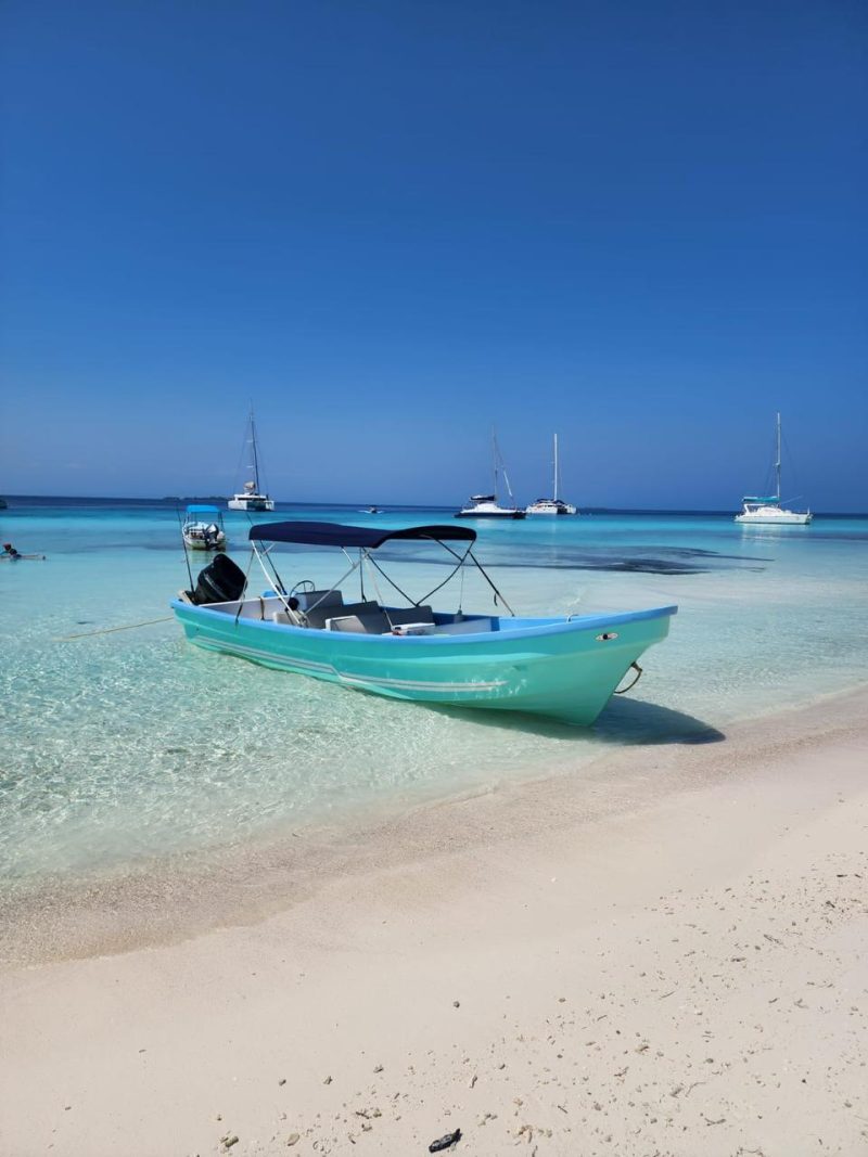 Belize snorkeling tours