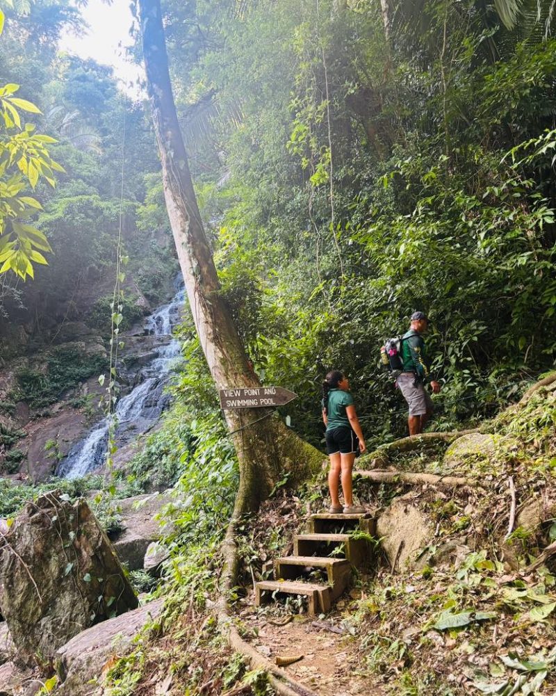 Barefoot Services Belize tours