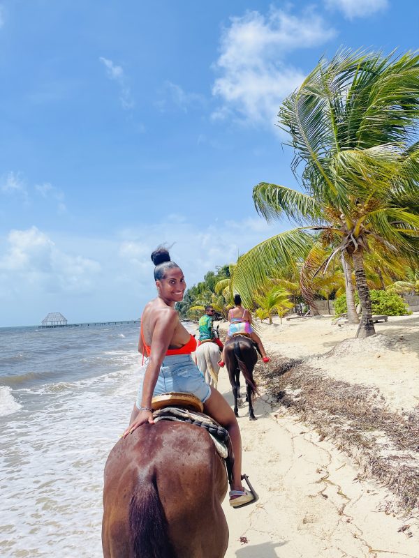 Placencia beach horseback riding